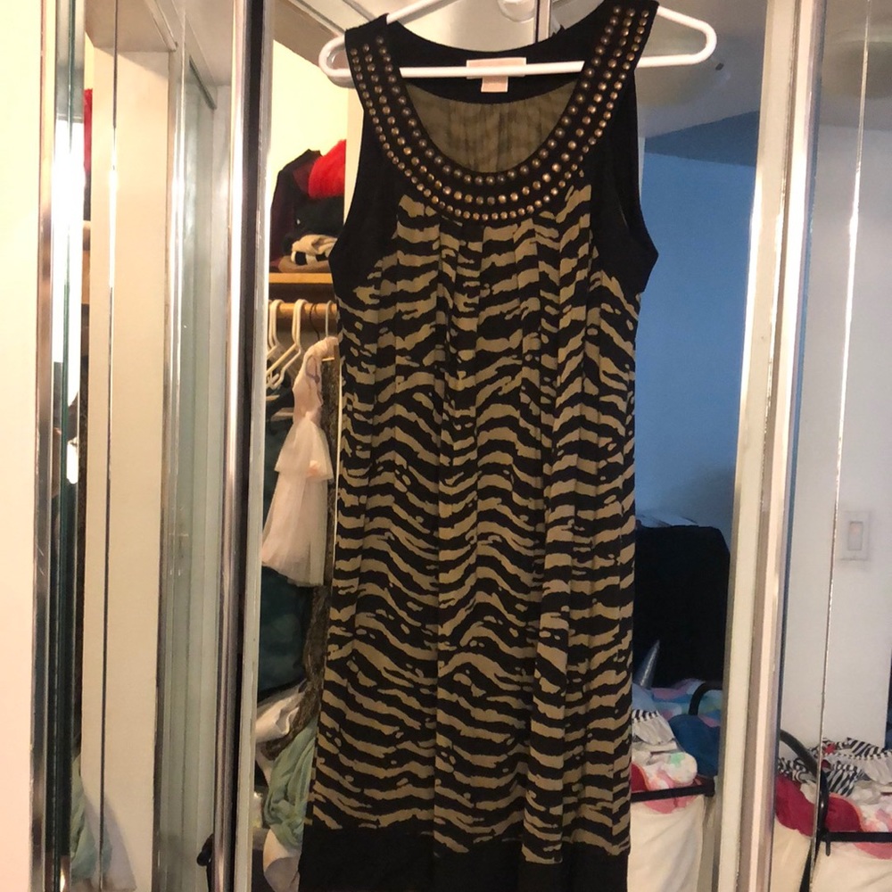 Women’s dress